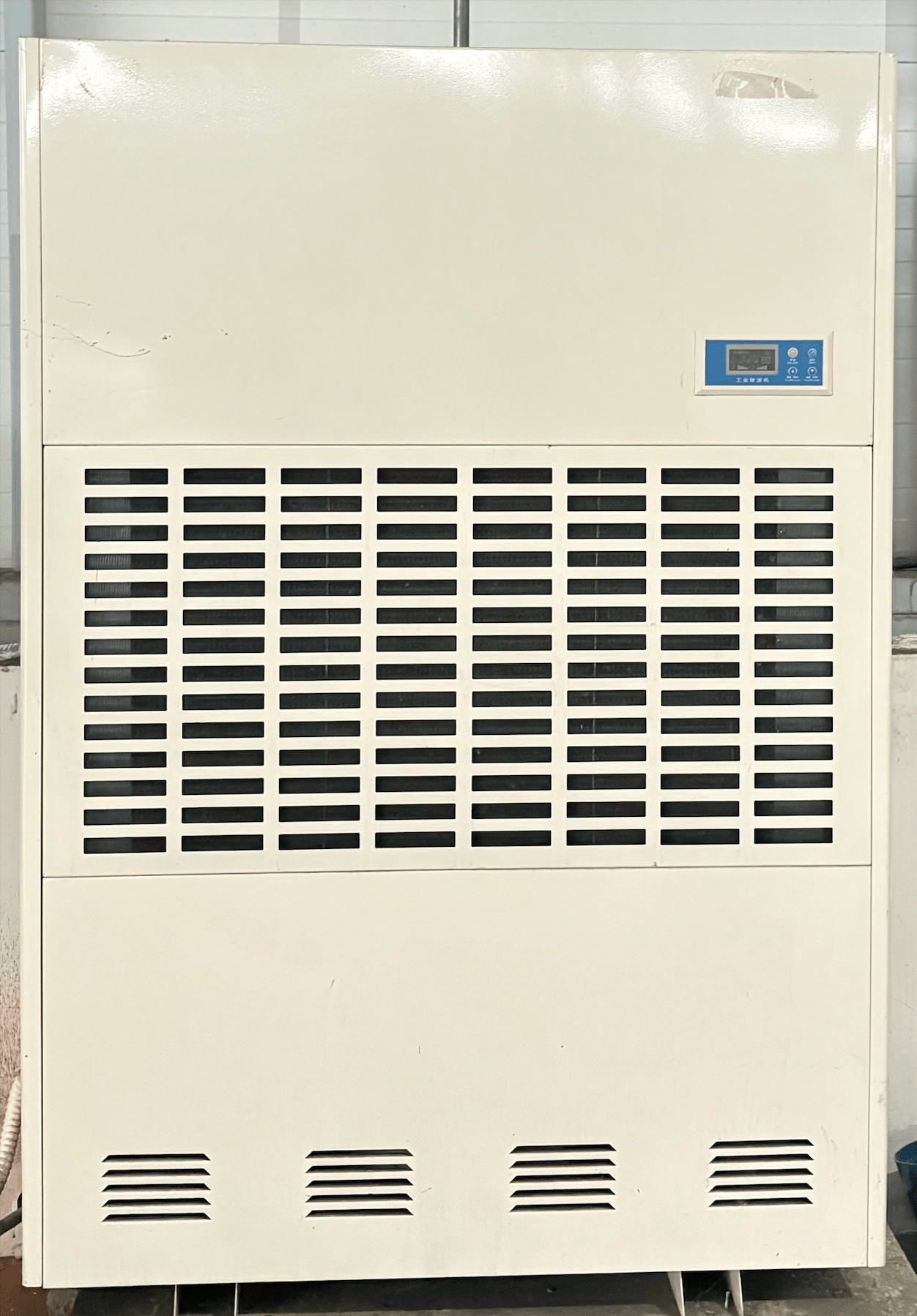 Dehumidifiers keep the warehouse dry and stable